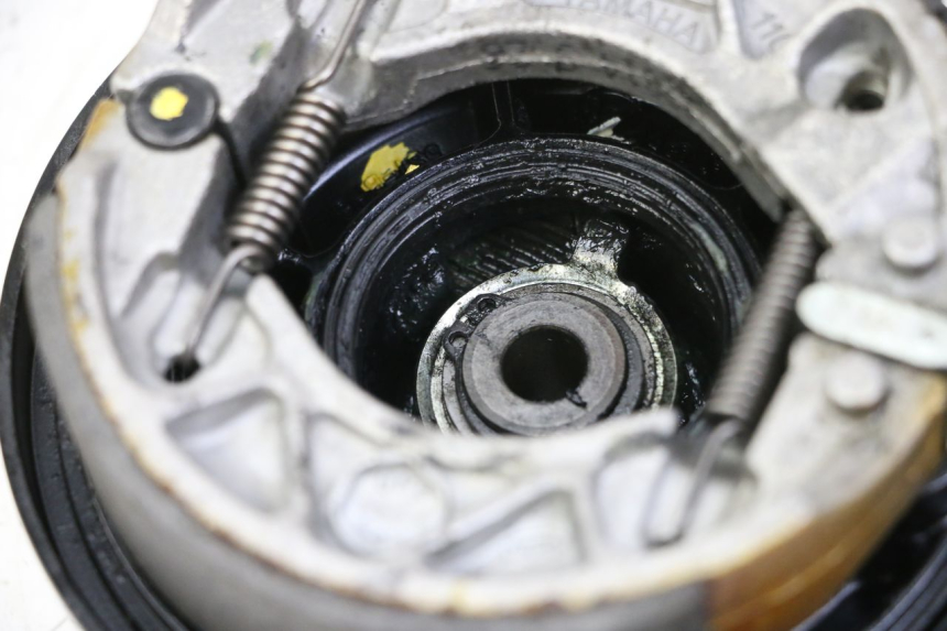 photo de BĘBEN PRZEDNI MBK OVETTO ONE 2T 50 (2013 - 2017) - Punkty mocowania