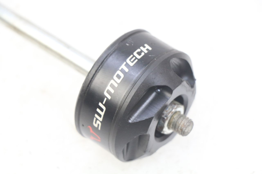 photo de TŁUMIK SILNIKA HONDA CB R 1000 (2018 - 2023) - Zbliżenie techniczne