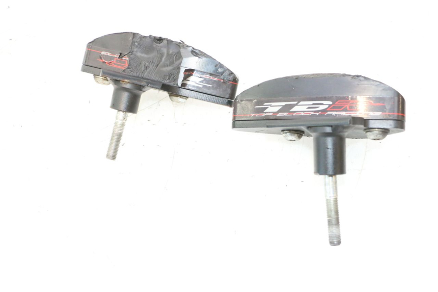 photo de TŁUMIK SILNIKA SUZUKI GSR 600 (2005 - 2012) - Zbliżenie techniczne