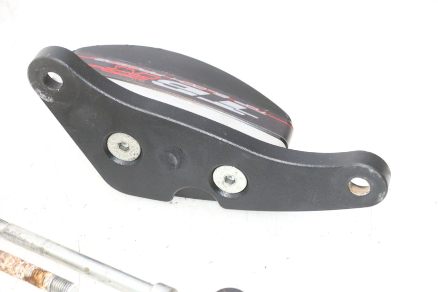 photo de TŁUMIK SILNIKA SUZUKI SV S 650 (2003 - 2009) - Punkty mocowania