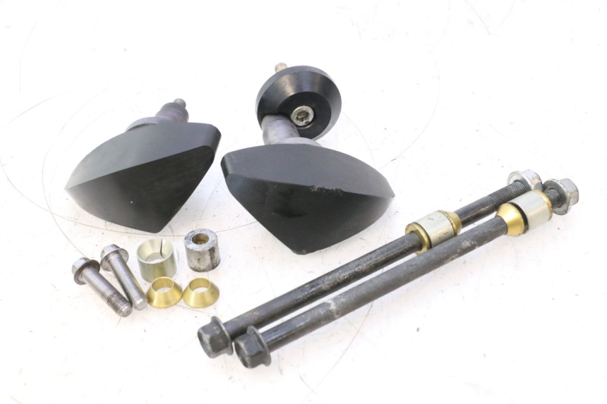 photo de UCHWYT SILNIKA YAMAHA YZF R6 600 (2008 - 2009) - Szczegół części