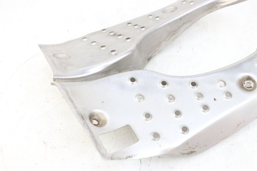 photo de MATA PODNÓŻKA ADIVA AD3 300 (2014 - 2020) - Zbliżenie techniczne