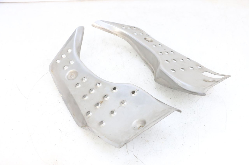 photo de MATA PODNÓŻKA ADIVA AD3 300 (2014 - 2020) - Punkty mocowania