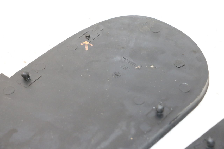 photo de MATA PODNÓŻKA BMW C1 125 (2000 - 2003) - Zoom stanu zużycia