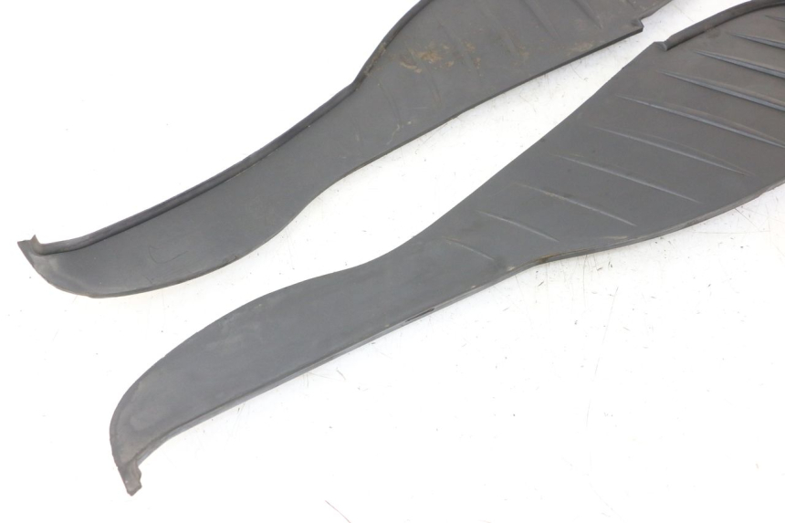 photo de MATA PODNÓŻKA BMW C1 125 (2000 - 2003) - Stan powierzchni