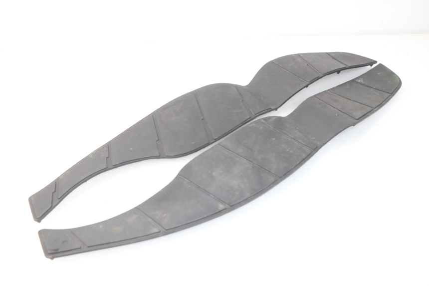 photo de MATA PODNÓŻKA SUZUKI BURGMAN 125 (2007 - 2014) - Widok główny