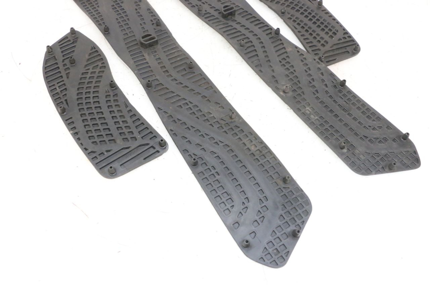 photo de MATA PODNÓŻKA SUZUKI BURGMAN 650 (2013 - 2020) - Szczegół części