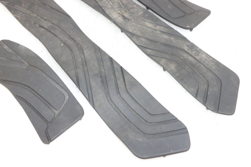 photo de MATA PODNÓŻKA SUZUKI BURGMAN 650 (2013 - 2020) - Punkty mocowania