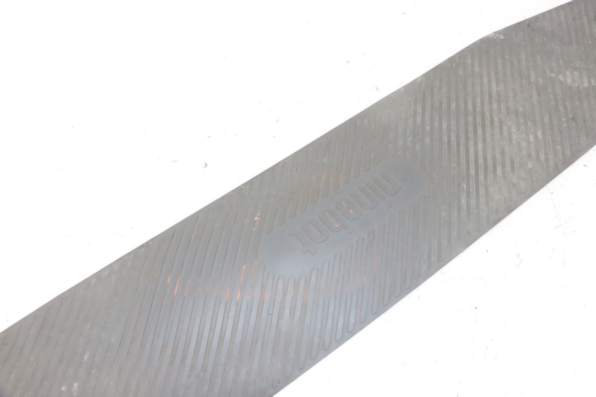 photo de MATA PODNÓŻKA SEGWAY NINEBOT E2 1 - Inny kąt widzenia