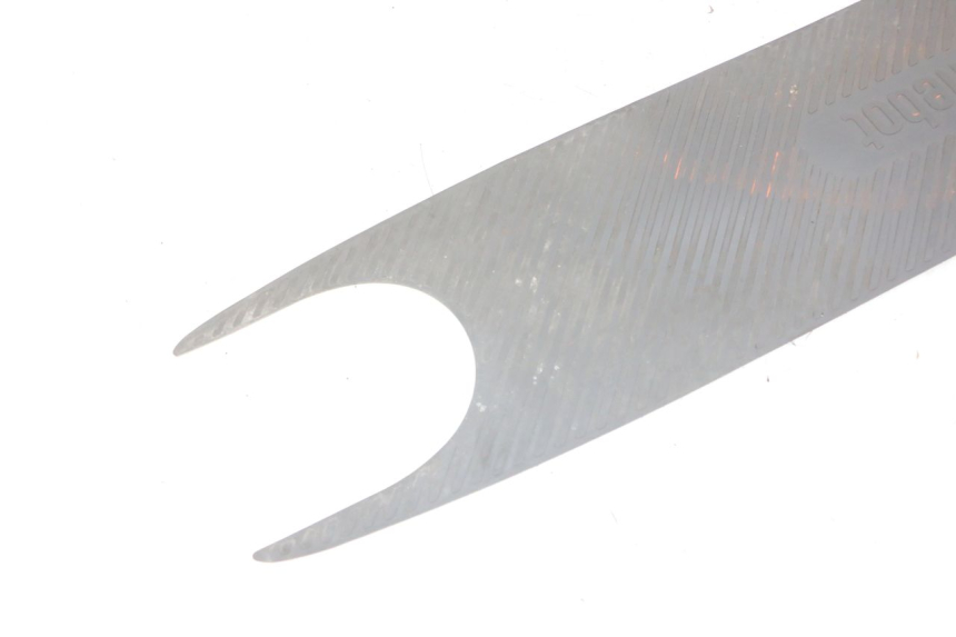 photo de MATA PODNÓŻKA SEGWAY NINEBOT E2 1 - Zbliżenie techniczne