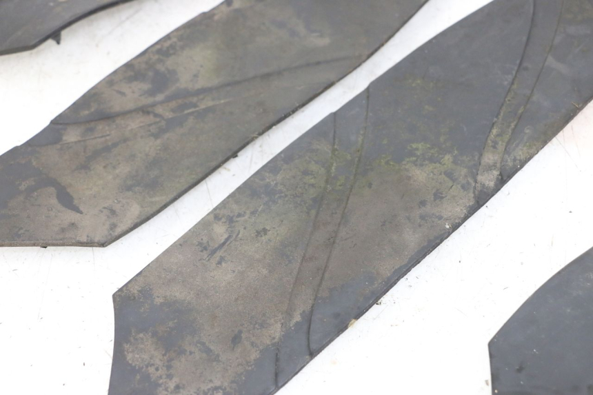 photo de MATA PODNÓŻKA HONDA FES S-WING SWING ABS 125 (2007 - 2015) - Zoom stanu zużycia