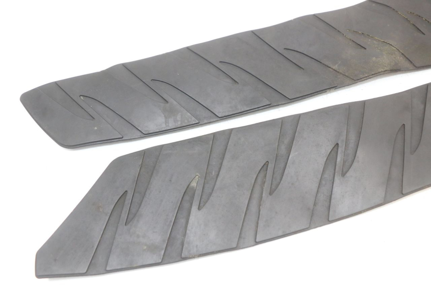 photo de MATA PODNÓŻKA HONDA FJS SILVER WING SILVERWING 400 (2005 - 2008) - Zoom stanu zużycia