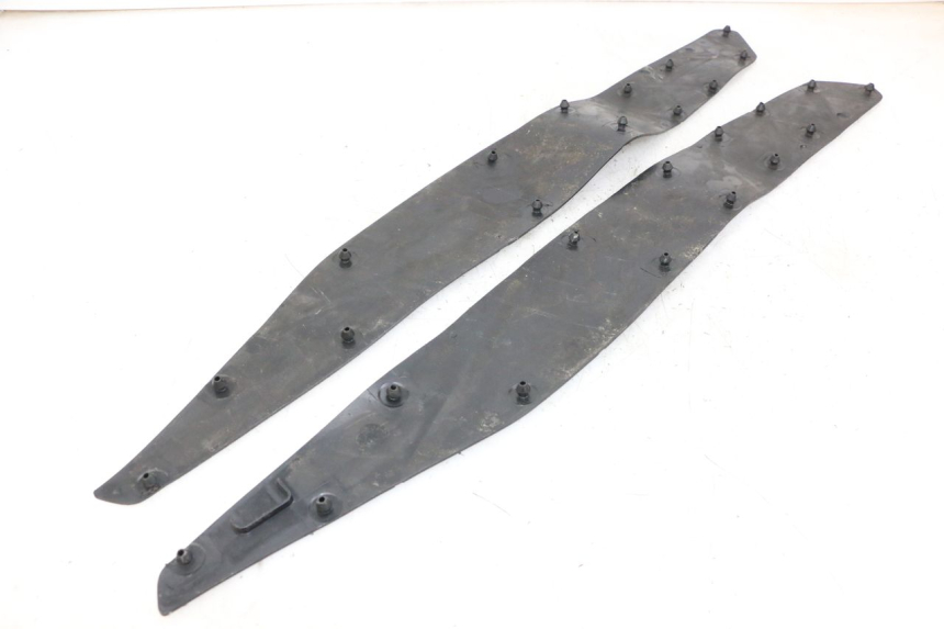 photo de MATA PODNÓŻKA HONDA FORZA ABS 300 (2013 - 2017) - Szczegół części