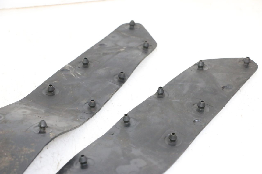 photo de MATA PODNÓŻKA HONDA FORZA ABS 300 (2013 - 2017) - Zoom stanu zużycia