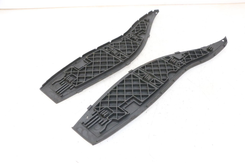 photo de MATA PODNÓŻKA GILERA NEXUS 300 (2008 - 2013) - Inny kąt widzenia