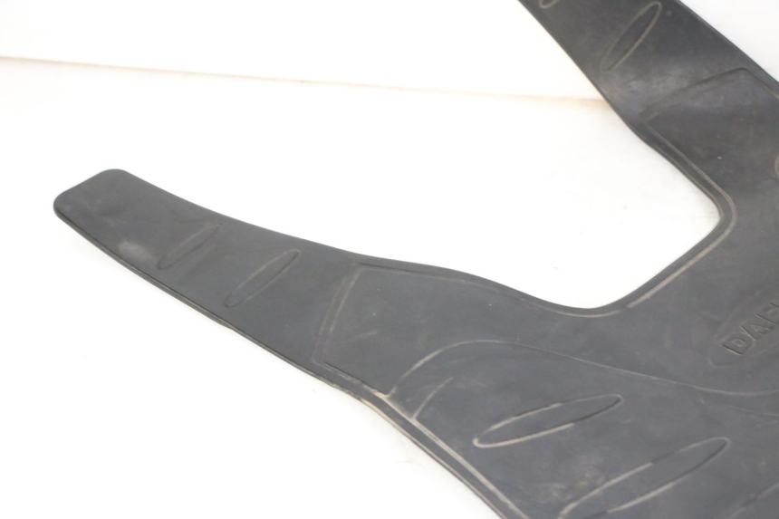 photo de MATA PODNÓŻKA DAELIM HISTORY 125 (2001 - 2002) - Zbliżenie techniczne