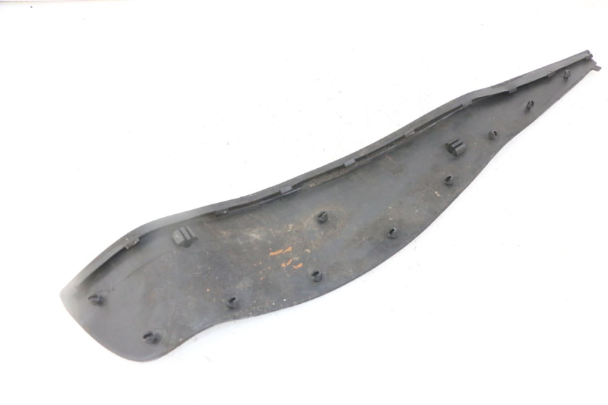 photo de MATA PODNÓŻKA PIAGGIO IE MP3 YOURBAN 300 (2011 - 2016) - Szczegół części