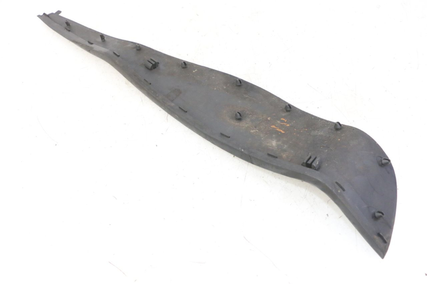 photo de MATA PODNÓŻKA PIAGGIO IE MP3 YOURBAN 300 (2011 - 2016) - Zoom stanu zużycia