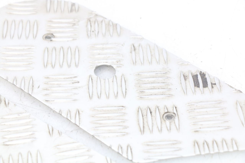 photo de MATA PODNÓŻKA PEUGEOT KISBEE 2T 50 (2010 - 2017) - Zoom stanu zużycia