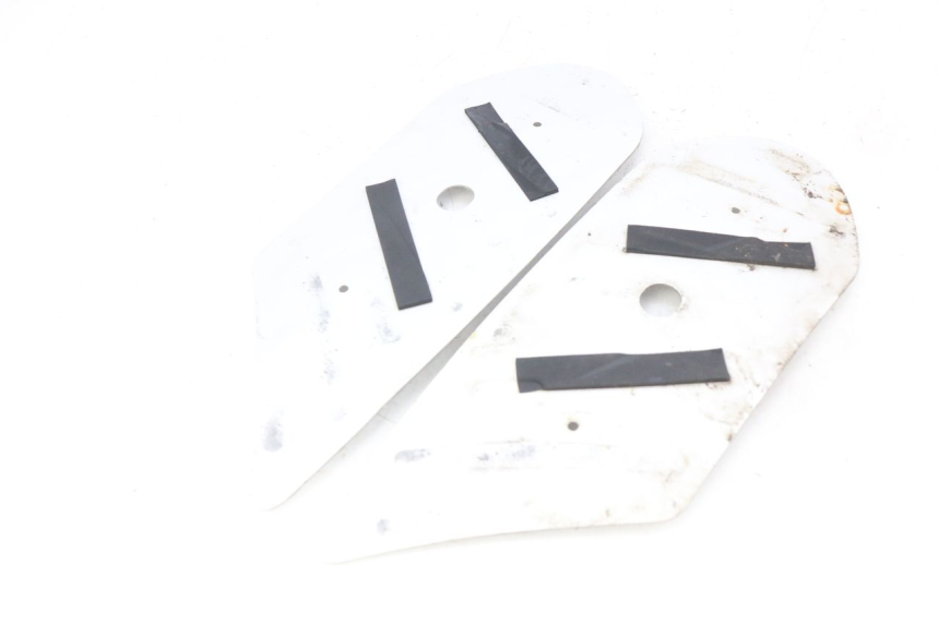 photo de MATA PODNÓŻKA PEUGEOT KISBEE 2T 50 (2010 - 2017) - Szczegół części