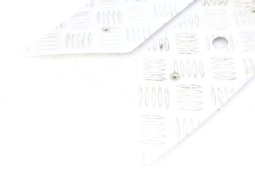 photo de MATA PODNÓŻKA PEUGEOT KISBEE 2T 50 (2010 - 2017) - Zoom stanu zużycia