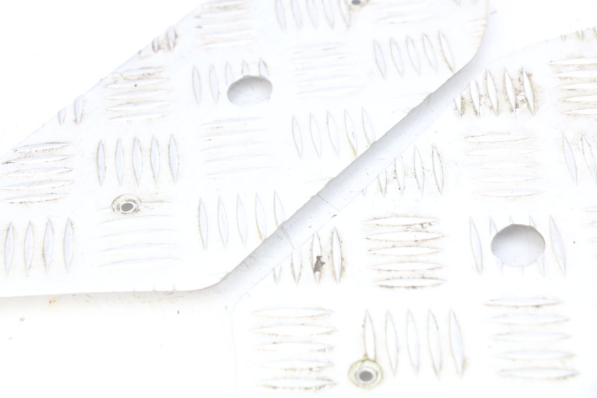 photo de MATA PODNÓŻKA PEUGEOT KISBEE 2T 50 (2010 - 2017) - Inny kąt widzenia