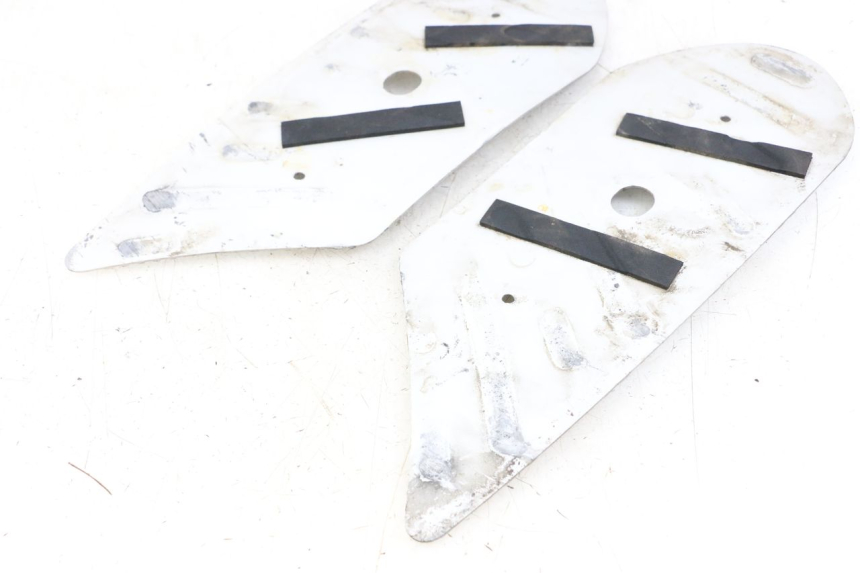 photo de MATA PODNÓŻKA PEUGEOT KISBEE 2T 50 (2018 - 2022) - Szczegół części