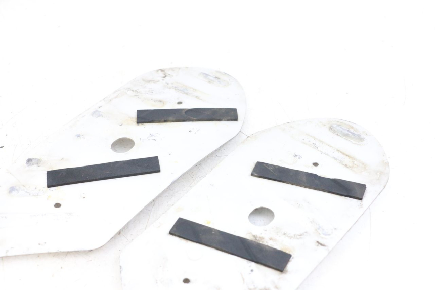 photo de MATA PODNÓŻKA PEUGEOT KISBEE 2T 50 (2018 - 2022) - Zoom stanu zużycia