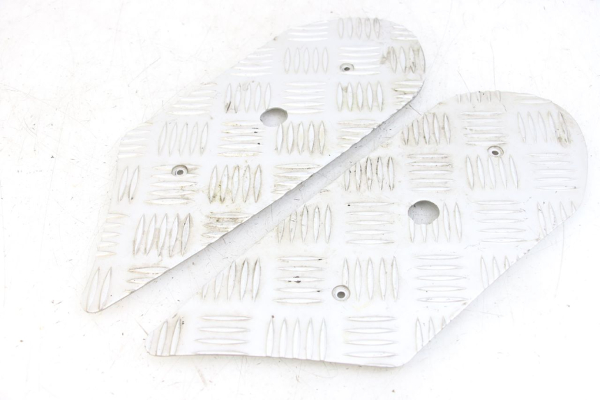 photo de MATA PODNÓŻKA PEUGEOT KISBEE 4T 50 (2018 - 2022) - Widok główny