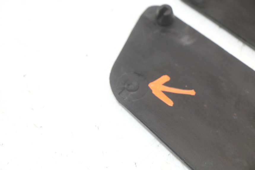 photo de MATA PODNÓŻKA KYMCO X-TOWN XTOWN 125 (2016 - 2021) - Stan powierzchni