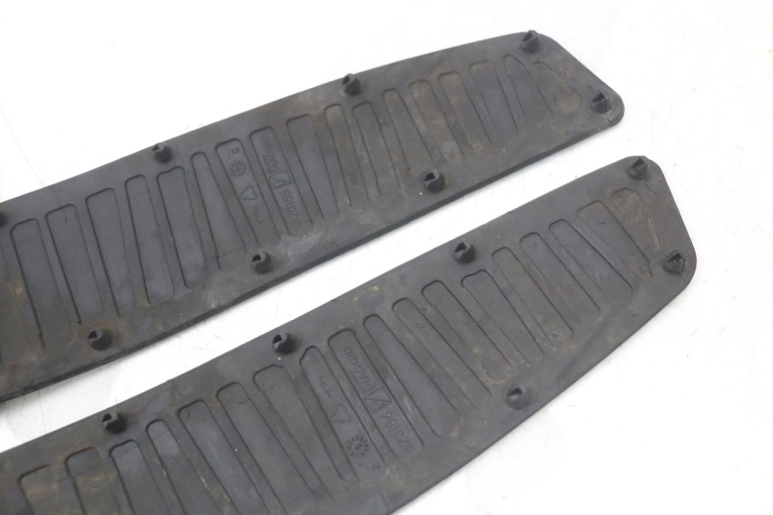 photo de MATA PODNÓŻKA PIAGGIO MP3 HPE 350 (2018 - 2020) - Część sprawdzona