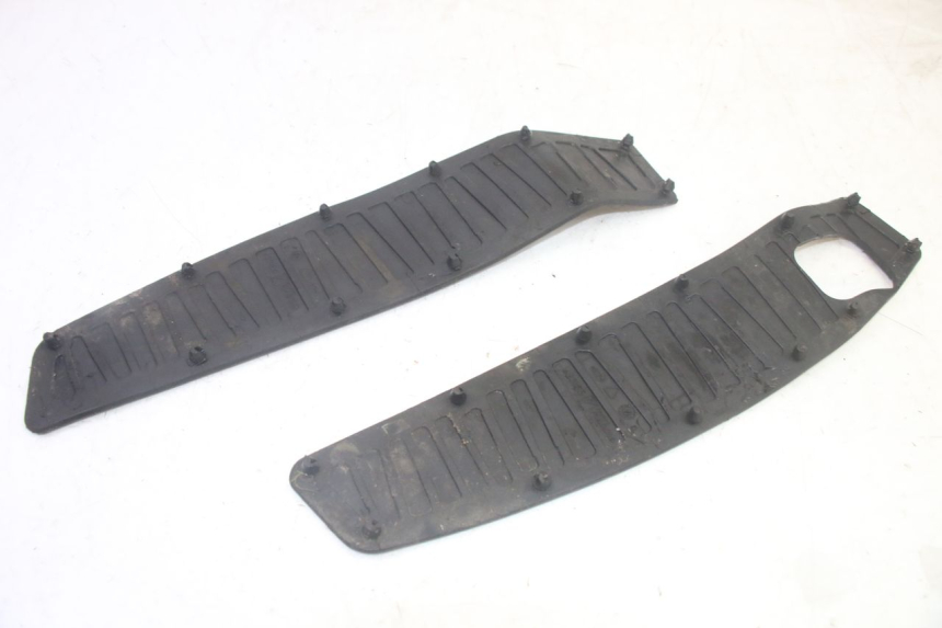 photo de MATA PODNÓŻKA PIAGGIO MP3 HPE 350 (2018 - 2020) - Zbliżenie techniczne