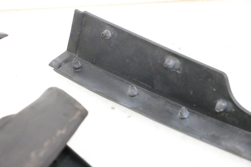 photo de MATA PODNÓŻKA YAMAHA NEO'S CORE 1 (2022 - 2026) - Zdjęcie dodatkowe