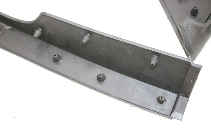 photo de MATA PODNÓŻKA YAMAHA NEO'S CORE 1 (2022 - 2026) - Zoom jakości