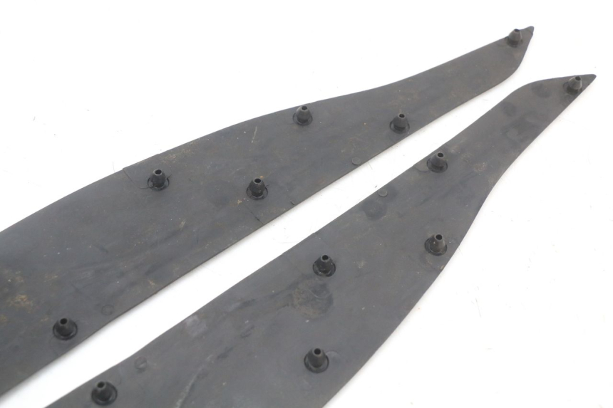 photo de MATA PODNÓŻKA HONDA PCX (JF28) 125 (2009 - 2011) - Punkty mocowania