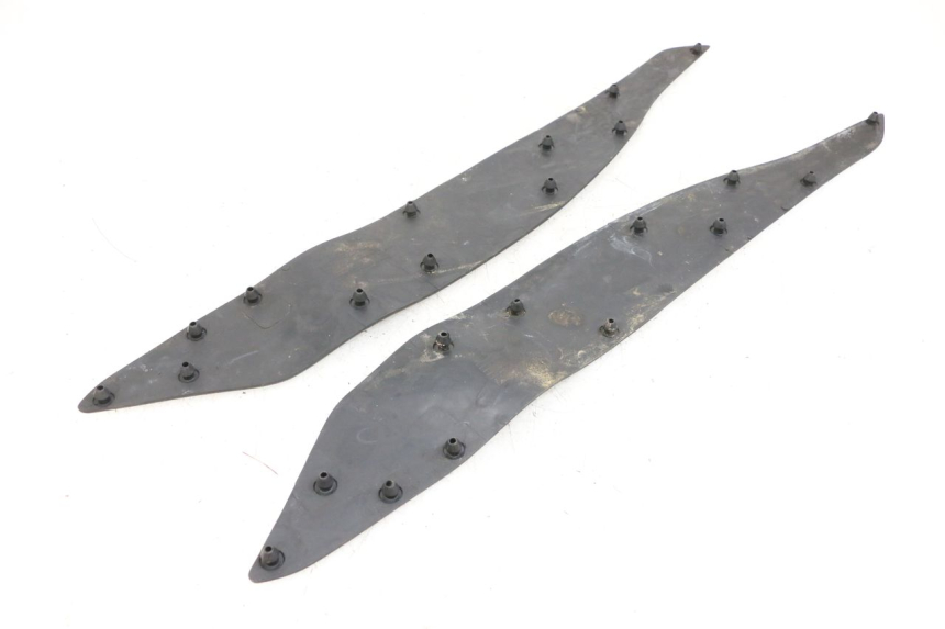 photo de MATA PODNÓŻKA HONDA PCX (JF47) 125 (2012 - 2013) - Szczegół części