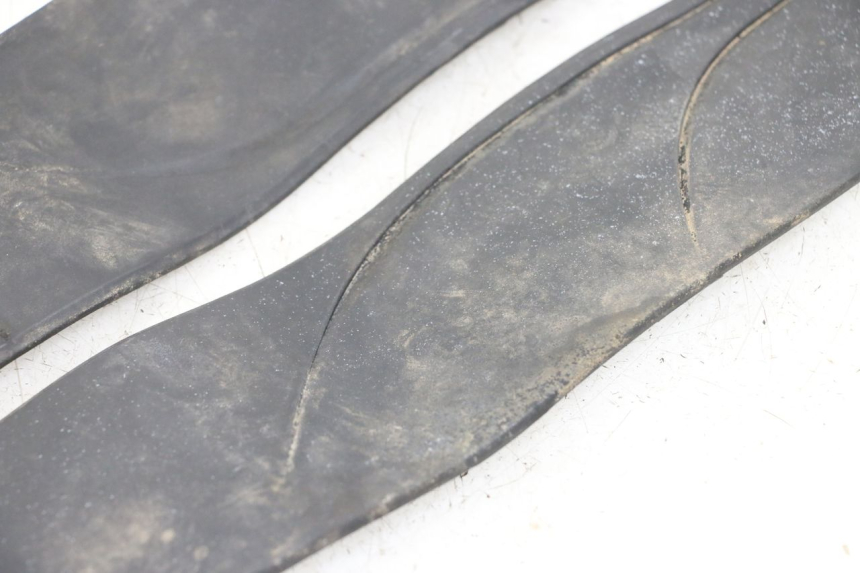 photo de MATA PODNÓŻKA HONDA PCX (JF47) 125 (2012 - 2013) - Inny kąt widzenia