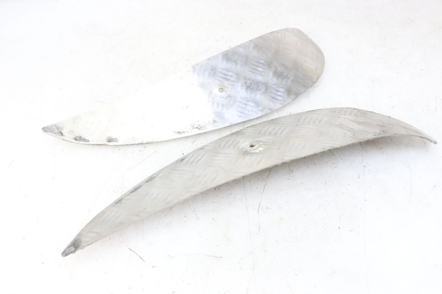 photo de MATA PODNÓŻKA PEUGEOT ELYSTAR 50 (2002 - 2014) - Zoom stanu zużycia