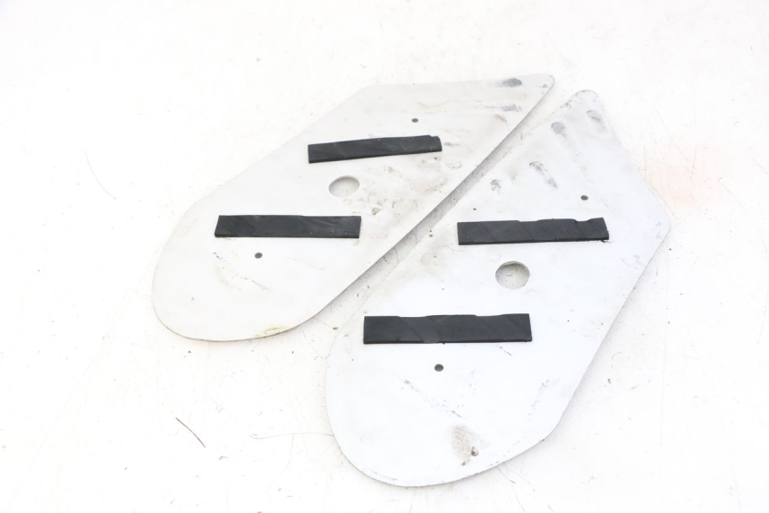 photo de MATA PODNÓŻKA PEUGEOT KISBEE 4T 50 (2018 - 2022) - Szczegół części