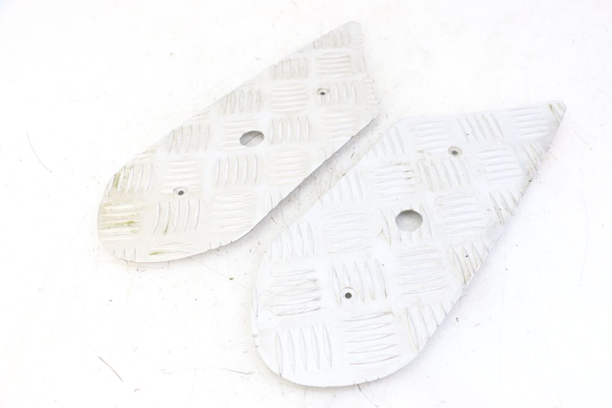 photo de MATA PODNÓŻKA PEUGEOT KISBEE 4T 50 (2018 - 2022) - Zoom stanu zużycia