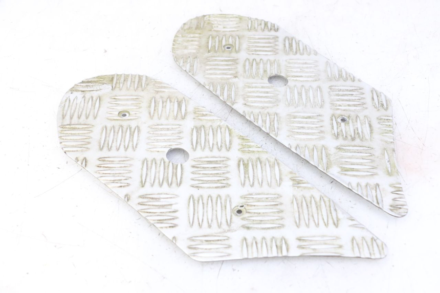 photo de MATA PODNÓŻKA PEUGEOT KISBEE 4T 50 (2018 - 2022) - Widok główny