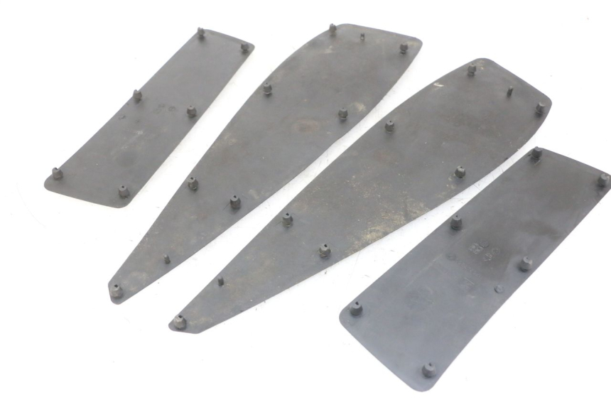 photo de MATA PODNÓŻKA PEUGEOT SATELIS 125 (2013 - 2018) - Inny kąt widzenia