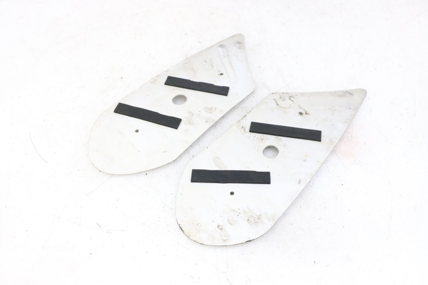 photo de MATA PODNÓŻKA PEUGEOT STREETZONE I 2T 50 (2018 - 2020) - Zoom stanu zużycia