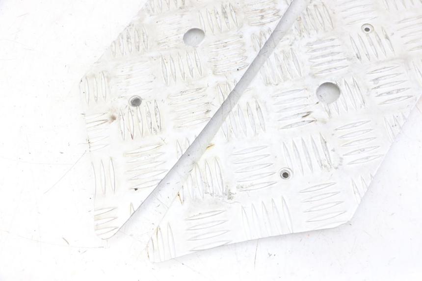 photo de MATA PODNÓŻKA PEUGEOT STREETZONE I 2T 50 (2018 - 2020) - Zbliżenie techniczne