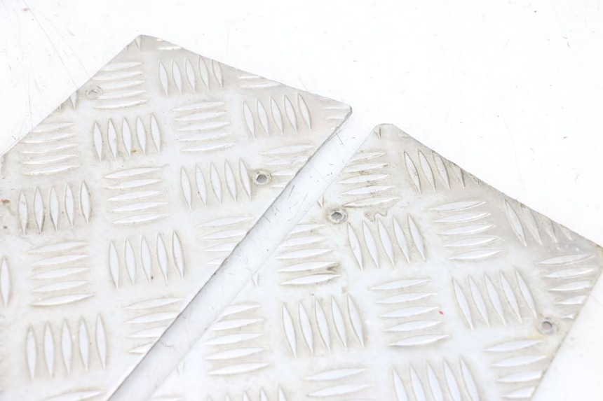 photo de MATA PODNÓŻKA LIGIER PULSE 3 1 (2014 - 2020) - Stan powierzchni