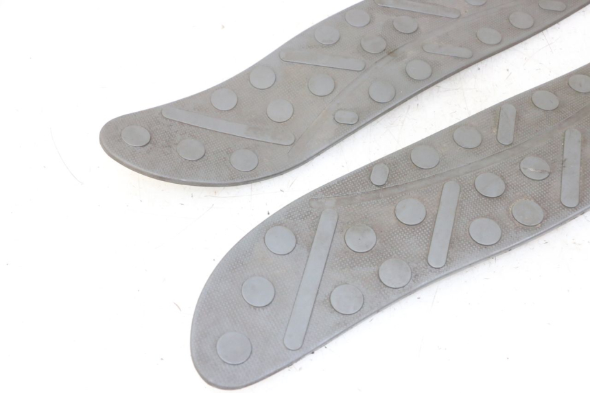 photo de MATA PODNÓŻKA APRILIA RALLY AC 50 (1995 - 2004) - Zbliżenie techniczne