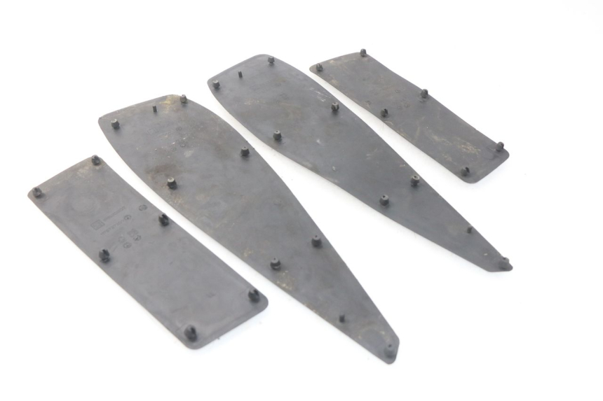 photo de MATA PODNÓŻKA PEUGEOT SATELIS 300 (2012 - 2015) - Szczegół części