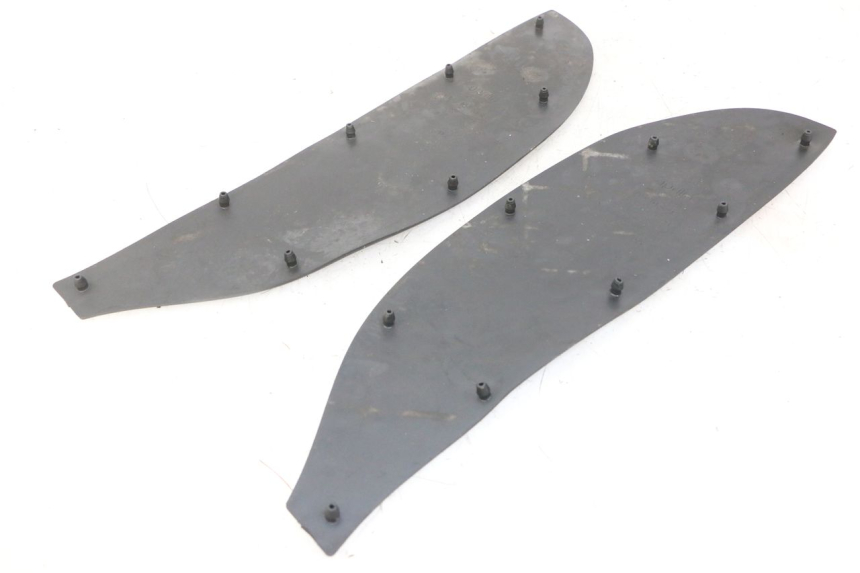 photo de MATA PODNÓŻKA APRILIA SCARABEO GT TOURING 125 (1999 - 2005) - Szczegół części