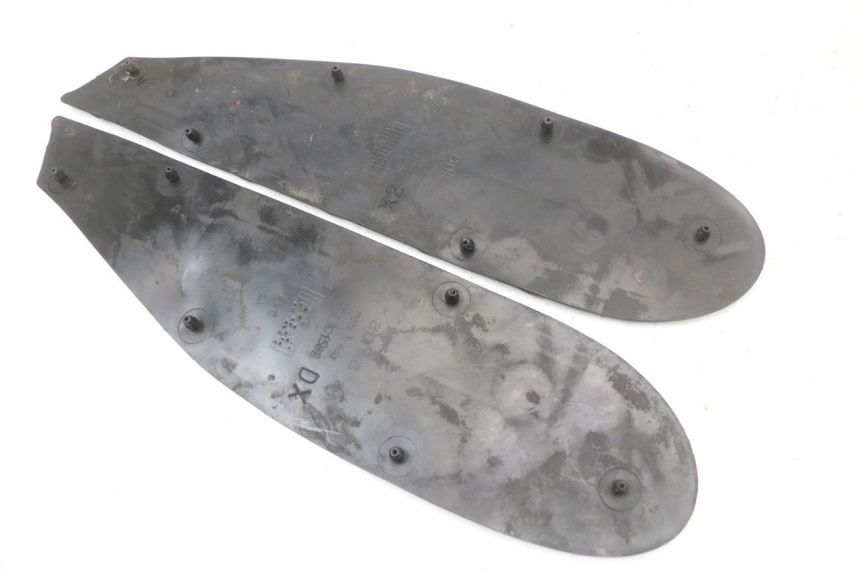 photo de MATA PODNÓŻKA APRILIA SR CARB LC 2T 50 (2004 - 2012) - Inny kąt widzenia