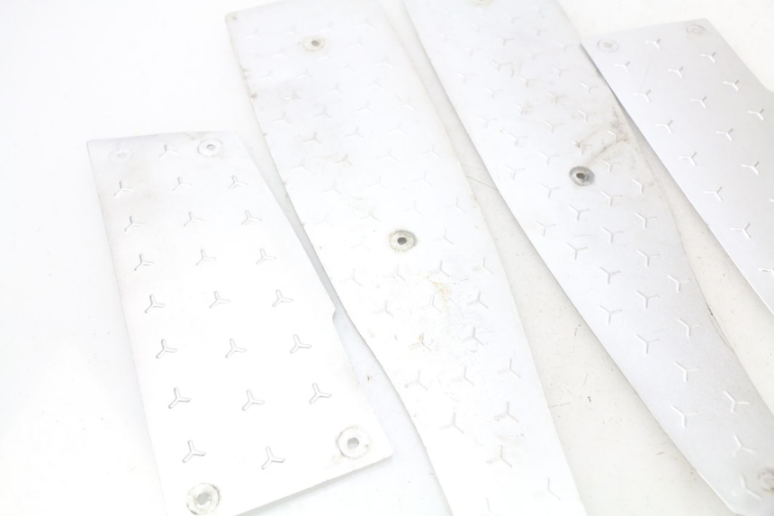 photo de MATA PODNÓŻKA RAZZO STEED 125 (2012 - 2018) - Zoom stanu zużycia